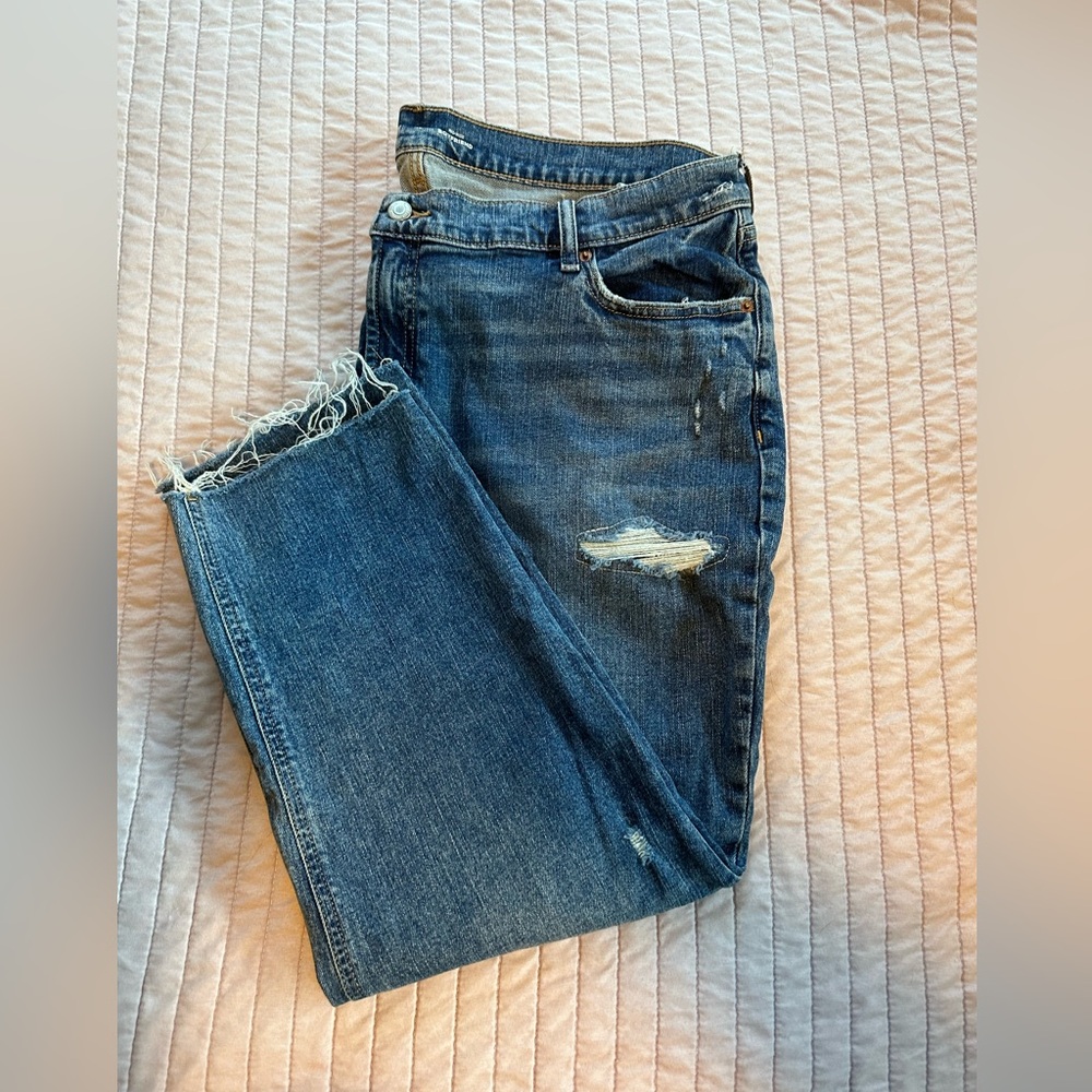 Old Navy Mid-Rise Boyfriend Jeans